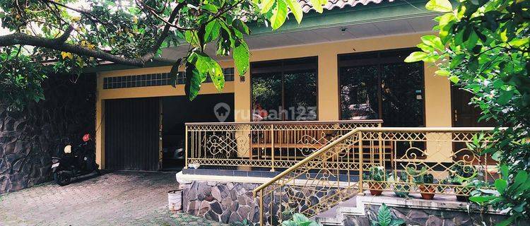 Dijual Rumah Besar Mainroad Sukahaji Bandung 1