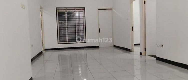 Dijual disewakan Rumah Terawat di Tki 3 Bandung 1