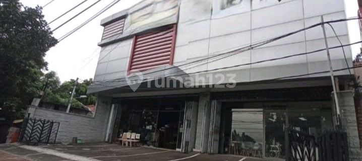 For Rent/ For Sale Shop House on Pramuka Raya 1