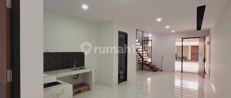 Rumah 2 Lantai Bagus di Leuwisari, Bandung 1
