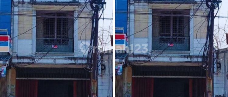 For Sale 3-Storey Shop House on Main Road, Masjid Raya Makassar, Strategic Location 1