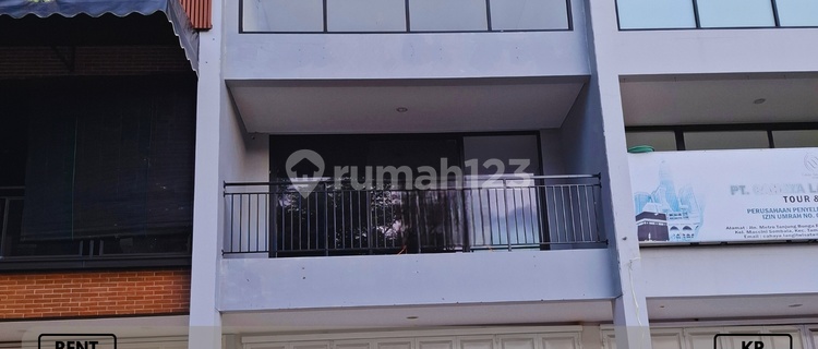 For Rent: 3-Story Shop House, Metro Road Tanjung Bunga, Ready to Use, Negotiable KR. 1
