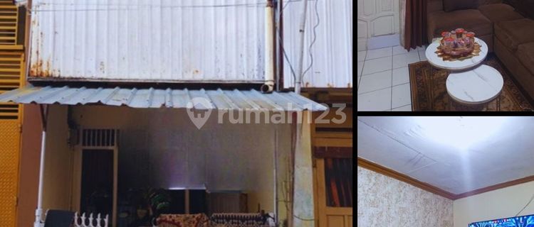 For Sale: 2-Story Semi-Shophouse on Haji Borra Axis, Price 1.5 Billion Negotiable, Contact via VC. 1