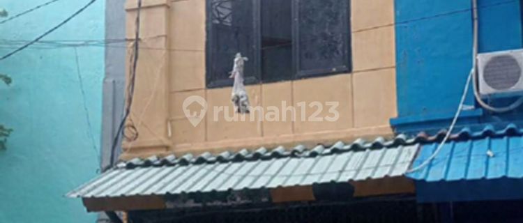 For Sale/For Rent 2-Story Shop House in Strategic New Zamrud Shop House Complex 1