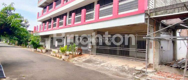 Gedung Bimbel Kantor Ex LPK Japan Lembaga Pelatihan Kerja Grand Wisata Bekasi Jawa Barat 1