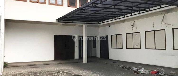  Disewakan Rumah Usaha Jl.ambengan Strategis, Tengah Kota 1