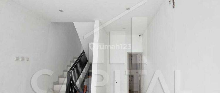  Ruang Usaha 2 Lantai Lokasi Strategis Di Sarijadi 1