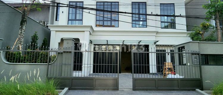 New House in Kebayoran Baru, South Jakarta 1