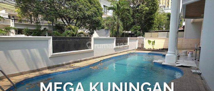 Rumah Bagus 2 Lantai Private Pool Mega Kuningan 1