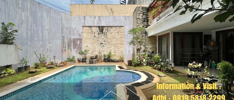 Land Spacious Well-Maintained House Ready to Occupy at Jl Radio Dalam Kebayoran Baru South Jakarta 1