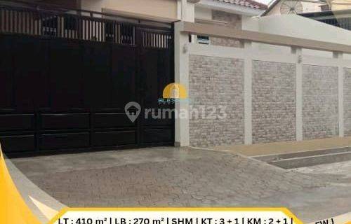 Rumah Mewah Rejomulyo Semi Furnished 1