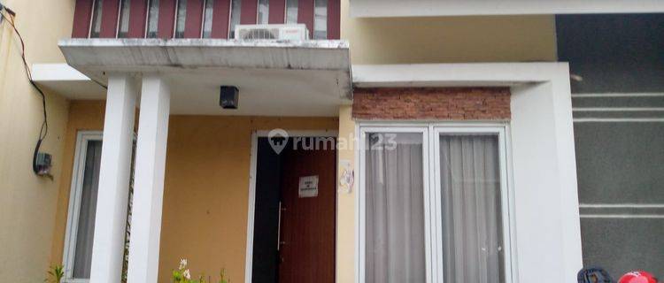 Rumah Bagus Semi Furnished SHM di Karawang Barat, Karawang 1