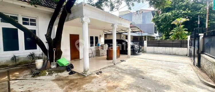 Sewakan Rumah, Parkir Luas Dan Suana Tenang 1