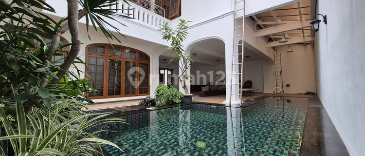Sewa Rumah Menteng Siap Huni, Furnish Area Strategis 1