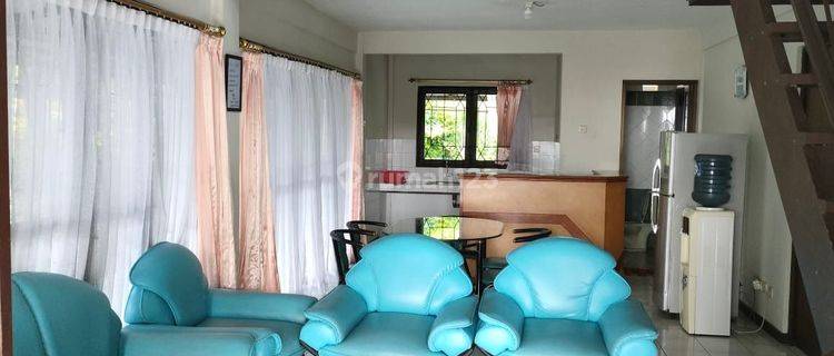 Dijual Rumah 3 Lantai Full Furnished Nyaman Dan Asri Siap Huni Lokasi di Istana Bunga Lembang Bandung 1