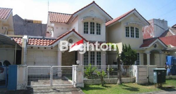 NEED QUICK SALE!! 2-STORY COMFORTABLE HOUSE, READY TO OCCUPY IN COMMERCIAL AREA OF WEST SURABAYA, JUST A STEP AWAY FROM PAKUWON MALL. 1