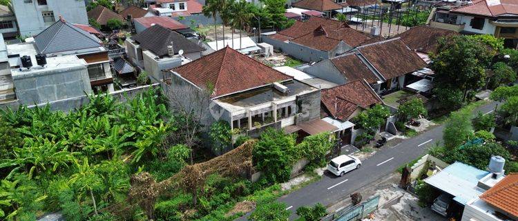 Rumah Besar 6 Kamar Akses Jalan Besar Di Jalan Gatot Subroto  1