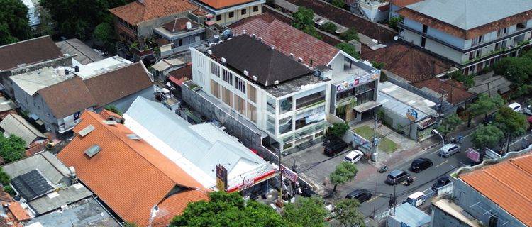 Gedung Komersil 3 Level Fasilitas Lift Di Raya Kuta Dekat Bandara 1