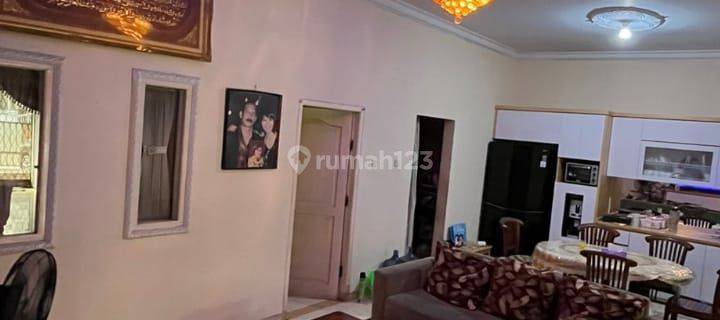 Rumah Metland Puri 2 Lantai 4 Kamar Furnished Siap Huni 1