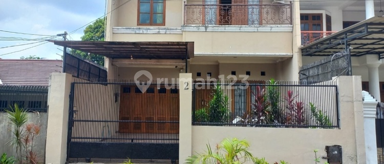 Dijual Rumah 2 Lantai Di Kebon Jeruk Jakarta Barat SHM 1