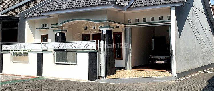 Rumah Dalam Komplek Dijual Jogja Condongcatur Sleman Yogyakarta  1