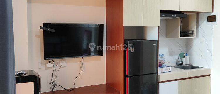 Studio Full Furnish Lantai B Residence Apartemen 1