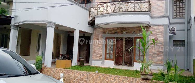 Rumah Mewah Di Dago Raya Lippo Cikarang. 1