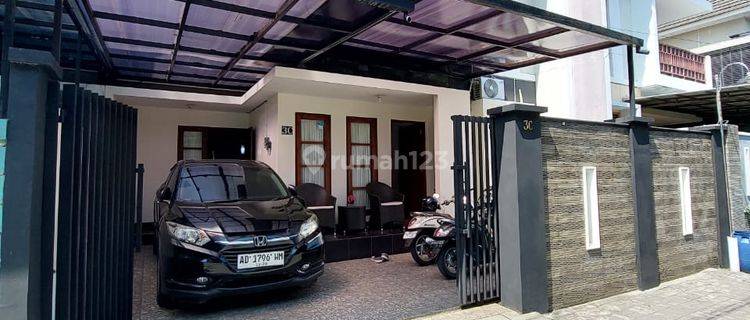 Rumah Mewah 2 Lantai Sangat Terawat Dan Strategis Di Kawasan Seturan Dekat Kampus Upn 1