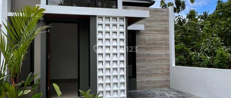 Istimewa!!!! Rumah Cantik Limasan Modern Kekinian Di Jalan Magelang Dekat Polres Sleman Dan Sch  1