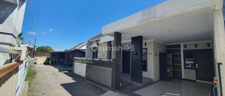 Rumah Kontrakan Bagus Semi Furnished SHM di Jalan Imogiri Barat, Bantul 1