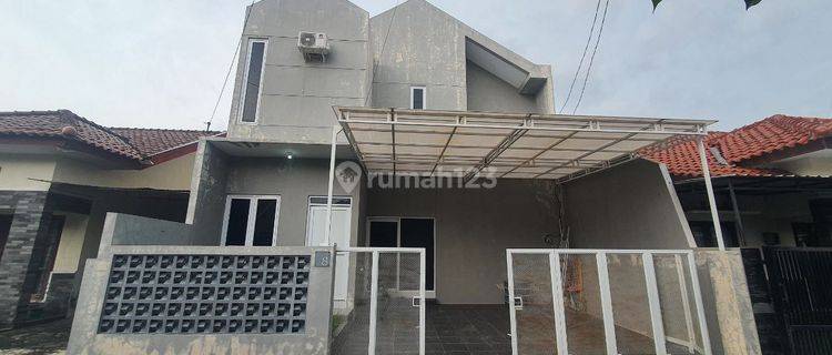 Rumah 2 Lantai Bagus Furnished SHM di Jalan Imogiri Barat, Bantul 1