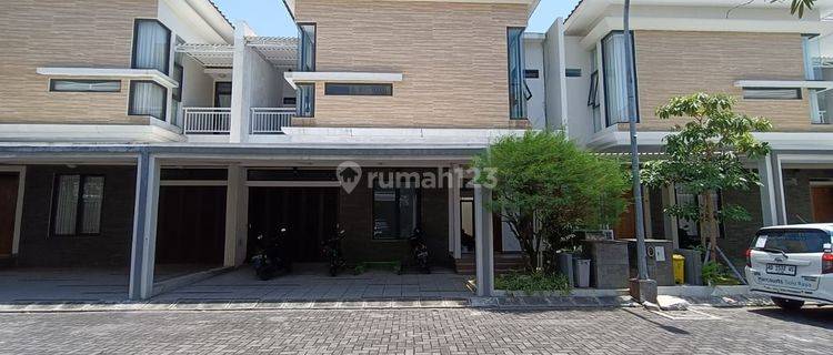 Rumah Modern Minimalis 2 Lantai
di Cluster Elite Di  Pabelan Dekat Colomadu 1