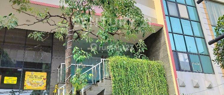 Disewakan Ruko Di Lokasi Strategis Di Jakarta Selatan  1