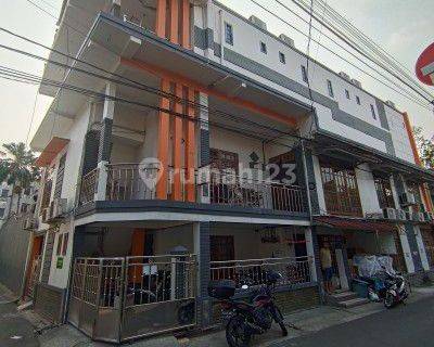 Rumah Dijual Lt 135m² Di Kebayoran Baru Jakarta Selatan  1