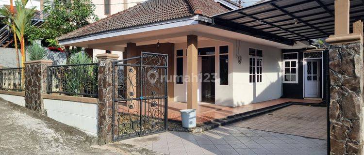 Rumah Dengan Luas Tanah 300m2 Bumi Rengganis Balikpapan 1