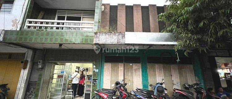 Rumah + Toko 2 Lantai Strategis Jl Kyai Tamin Pusat Kota Malang 1