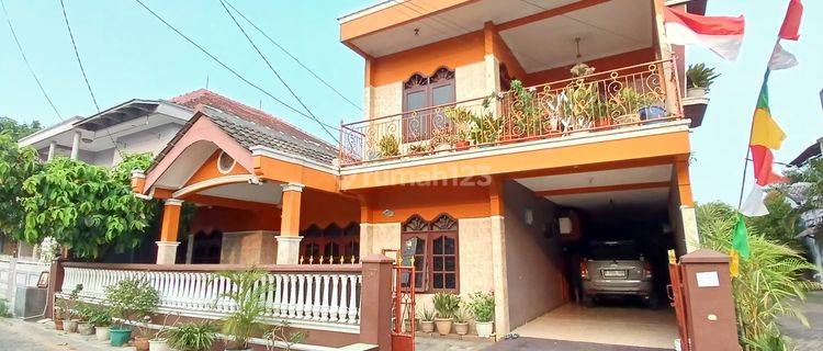 di Dijual Rumah 2 Lantai Siap Huni Hot Sale, Lokasi Strategis !
 1