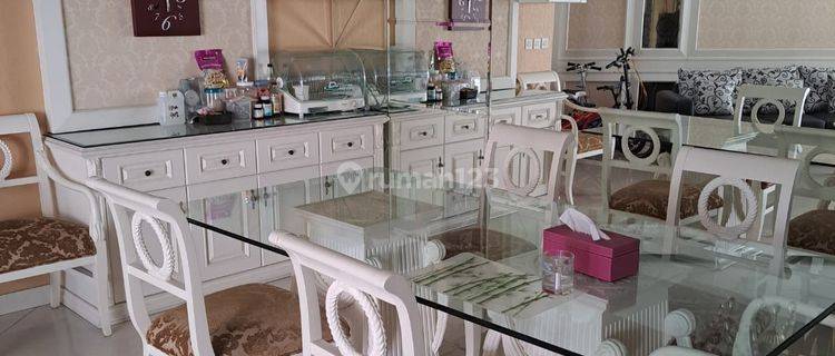 Apartment3 BR Full Furnished Siap Huni di Taman Anggrek 1