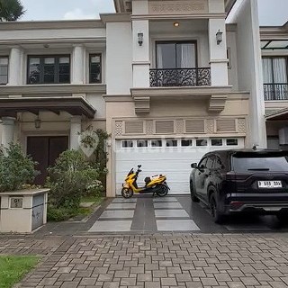 Dijual Rumah Mewah Ex Show Unit Full Furnished Cluster Jadeite BSD City Tangerang 1