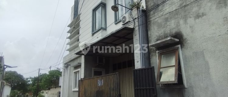 Gudang dan Officedi Tengah Kota 1