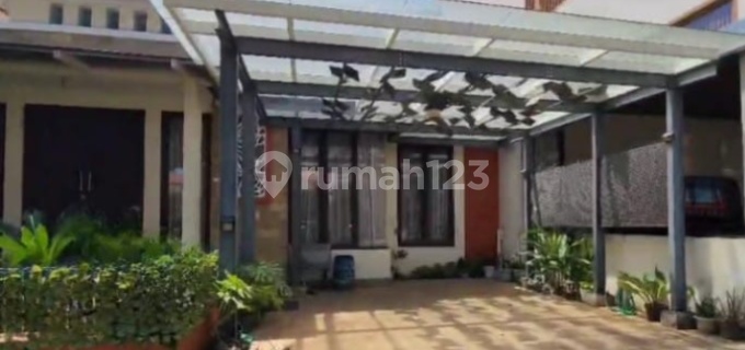 Rumah Asri Di Perumahan Elit  1