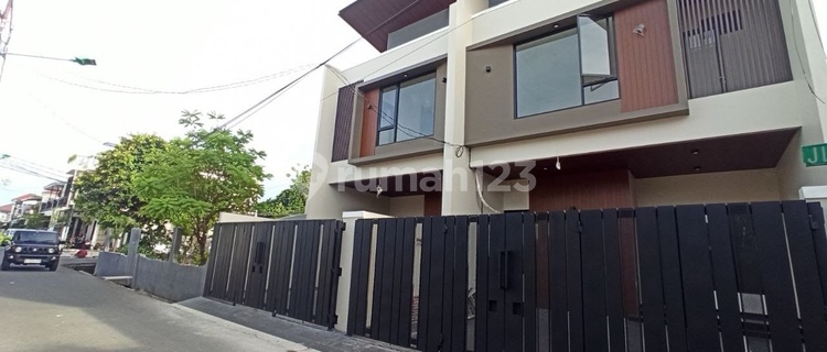 Rumah Keren Mewah Minimalis Lokasi Strategis Dalam Perumahan Dekat Toll dan Golf Rawamangun Al-Azhar Tiptop Rumah Sakit Persahabatan dan Velodrome Mall Arion [ Kanan ] 1