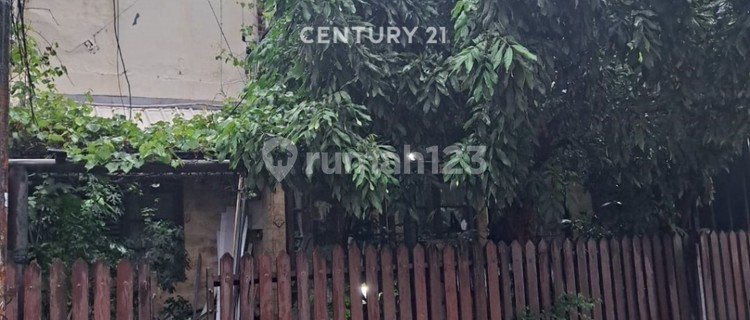 For Sale Strategic House Attractive Price In Bintaro Sector 5 1