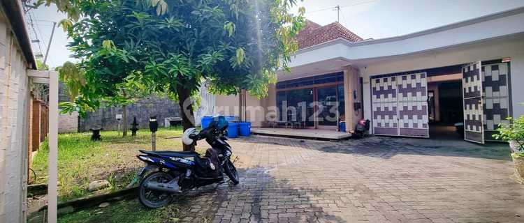 House at Jl. Siwalan No. 2, Wonodri, South Semarang, Semarang City, Central Java, Indonesia, 50242, South Semarang with SHM (Certificate of Freehold Title) 1