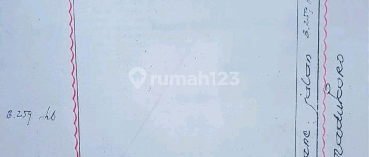 Tanah Tengah Kota Strategis. 1