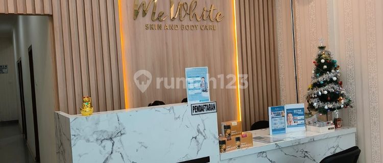 Jual Ruko Plus Clinic Kecantikan.  1