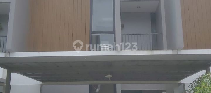 Dijual Rumah 2 Lantai Di Cluster Grand Wisata 1