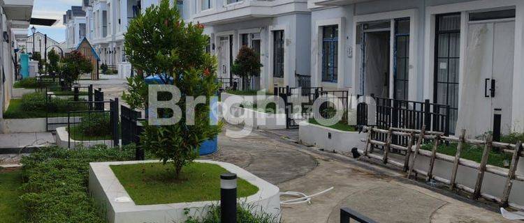 DI KAN RUMAH CANTIK 3LT DI LAVON TANGERANG 1