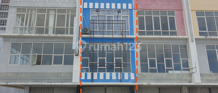 Independent Asset 3-Storey Shop House, East City, Gorontalo 1