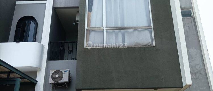 Dijual Rumah Minimalis di Cluster The Height Tangerang Selatan  1